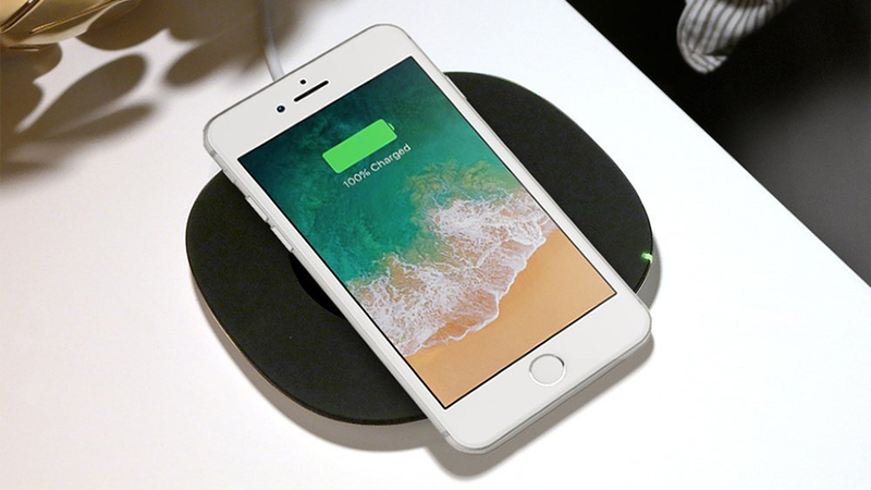 Illustration for article titled How to Charge Any Phone Wirelessly